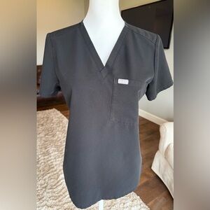 Figs XS Black Scrub Top Technical Collection With Single Pocket